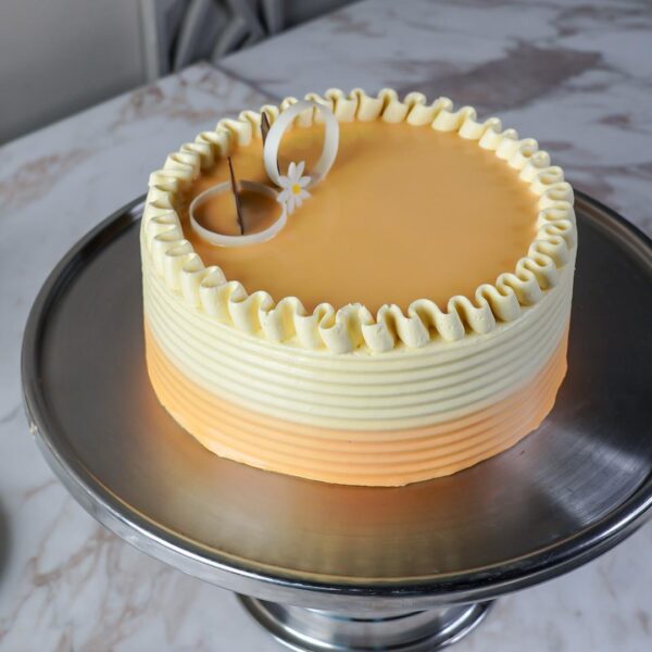 Kingsbury Ribbon Cake 1.2kg - Image 2